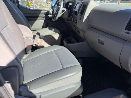 2018 Nissan NV Cargo NV3500 HD S V8