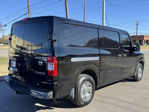2018 Nissan NV Cargo NV3500 HD S V8