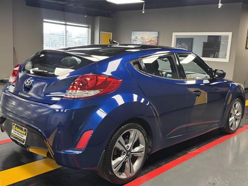 2016 Hyundai Veloster Base