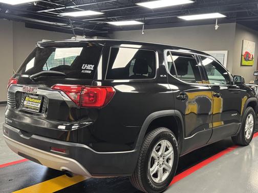 2017 GMC Acadia SLE-1