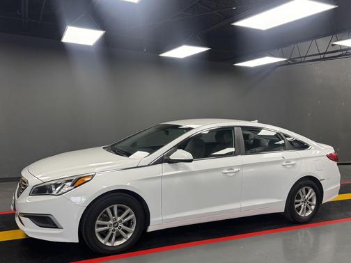 2017 Hyundai SONATA Base