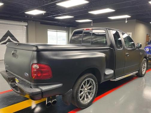 Photo 5 of 12 of 2000 Ford F-150 Harley-Davidson Edition SuperCab