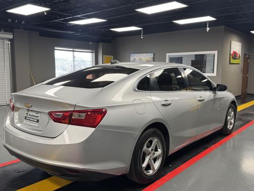 2016 Chevrolet Malibu LS