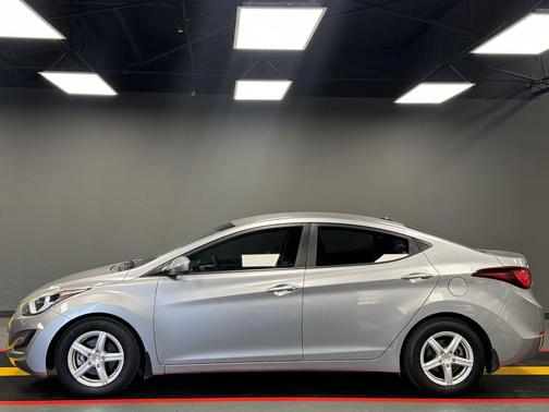 2016 Hyundai ELANTRA Limited
