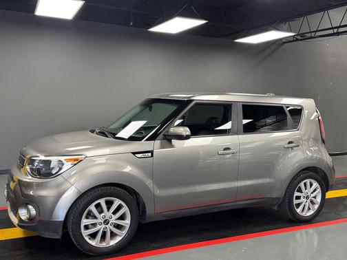 2017 Kia Soul +