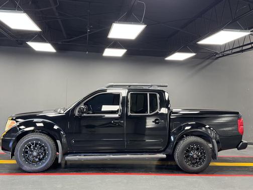 2005 Nissan Frontier LE Crew Cab