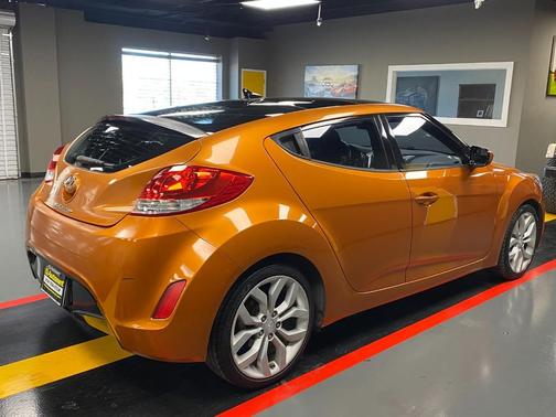 2013 Hyundai Veloster Base