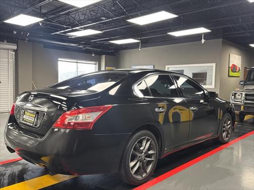 2010 Nissan Maxima S