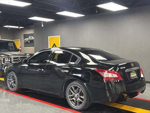 2010 Nissan Maxima S