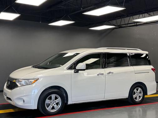 2016 Nissan Quest SV