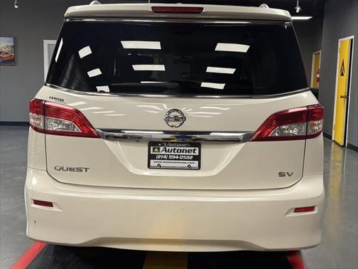2016 Nissan Quest SV