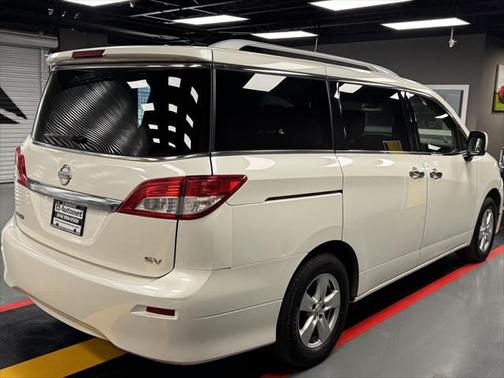 2016 Nissan Quest SV