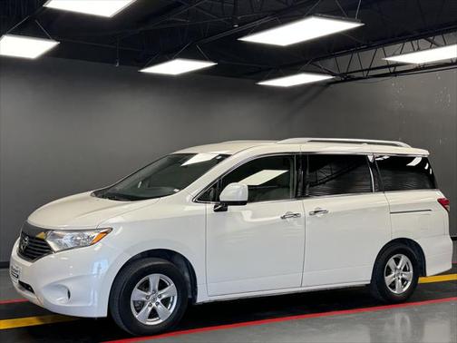 2016 Nissan Quest SV
