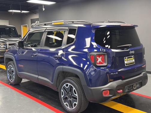 2016 Jeep Renegade Trailhawk