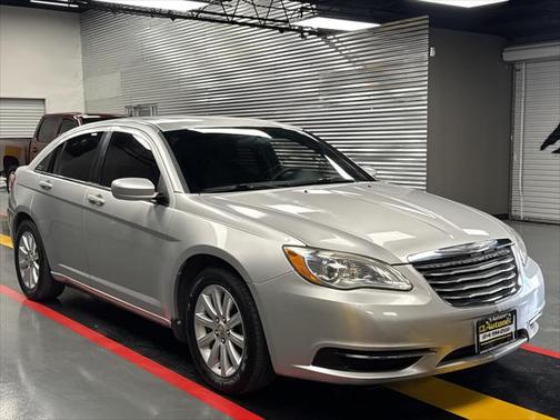 2012 Chrysler 200 LX