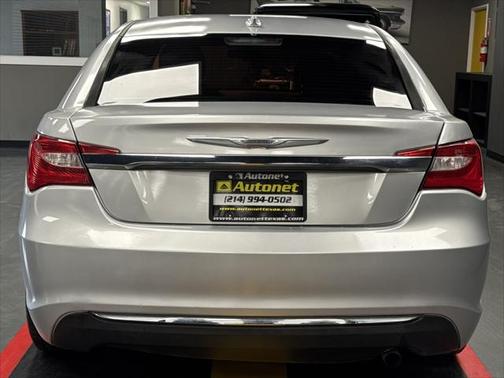 2012 Chrysler 200 LX