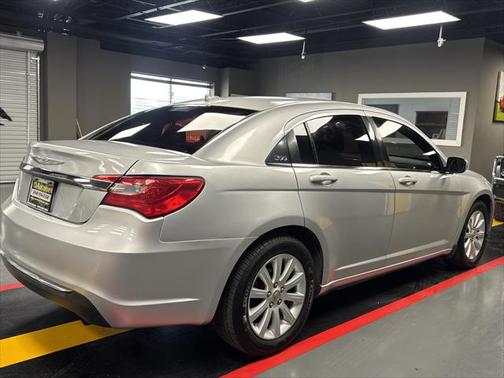 2012 Chrysler 200 LX