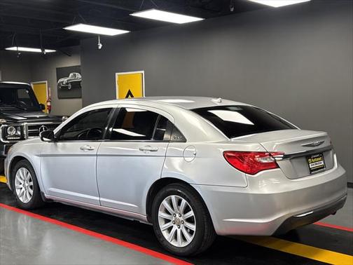 2012 Chrysler 200 LX