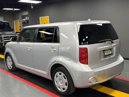2009 Scion xB Base