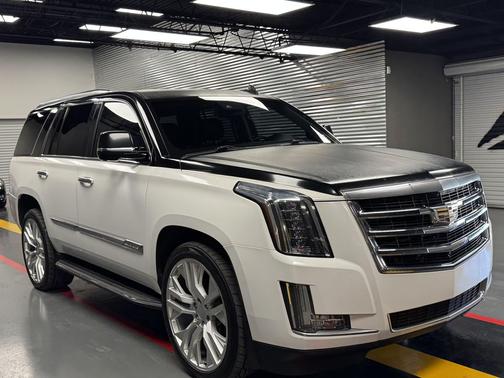 2016 Cadillac Escalade Luxury