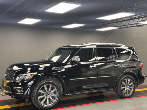 2017 INFINITI QX80 Signature Edition