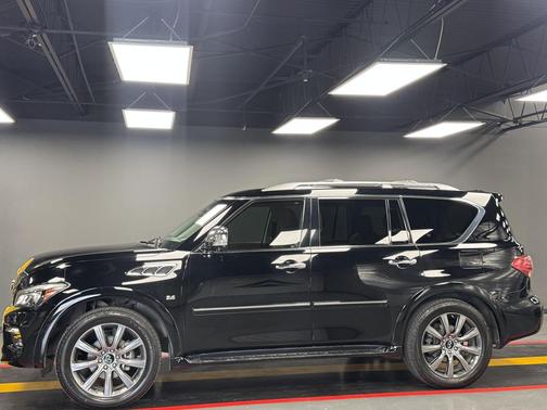 2017 INFINITI QX80 Signature Edition