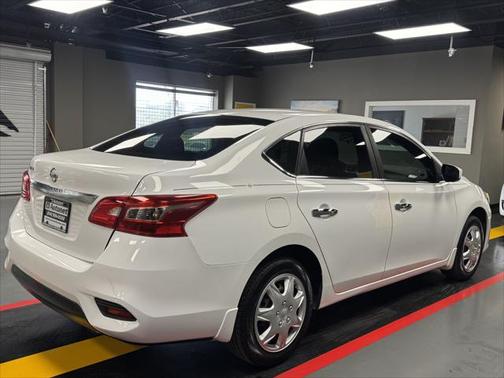 2016 Nissan Sentra 4dr Sdn I4 CVT S