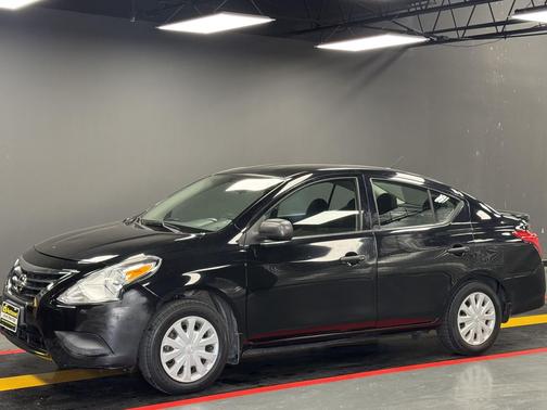 2015 Nissan Versa 1.6 S+