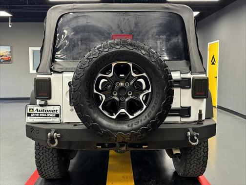 2011 Jeep Wrangler Sahara