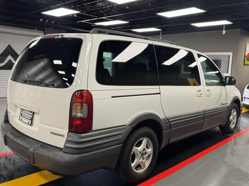 2004 Pontiac Montana M16 w/1SA Pkg.
