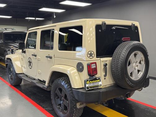 2011 Jeep Wrangler Unlimited Sahara