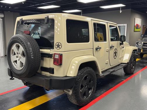 2011 Jeep Wrangler Unlimited Sahara