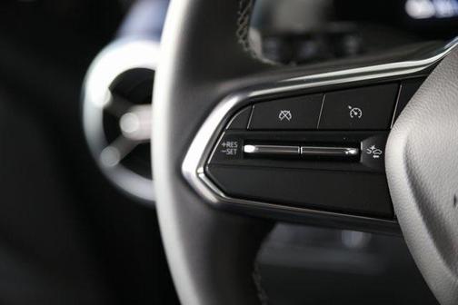 2025 Chevrolet Equinox EV LT 2