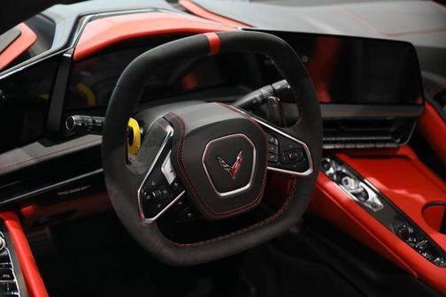 Arctic White 2026 Chevrolet Corvette Stingray w/3LT
