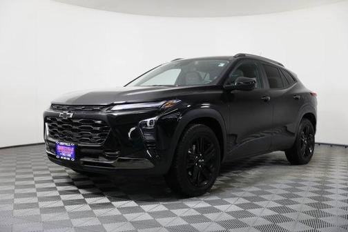 Black 2024 Chevrolet Trax ACTIV