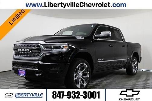 Diamond Black Crystal Pearlcoat 2024 RAM 1500 Limited