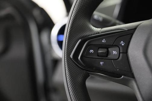 Summit White 2025 Chevrolet Trax LT