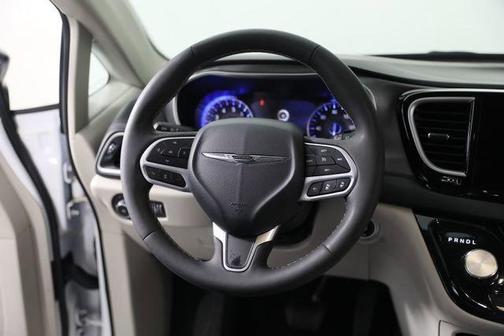 White 2024 Chrysler Pacifica Touring-L