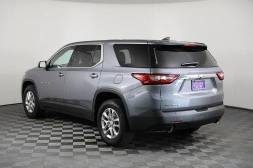 Satin Steel Metallic 2021 Chevrolet Traverse LS