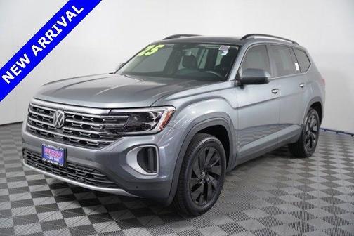 2025 Volkswagen Atlas 2.0T SE