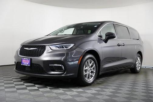 2023 Chrysler Pacifica Touring-L