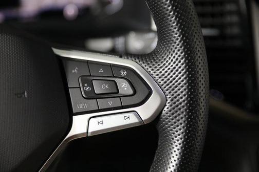 2023 Volkswagen Atlas Cross Sport 3.6 V6 SEL R-Line Black