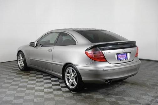 2004 Mercedes-Benz C-Class 