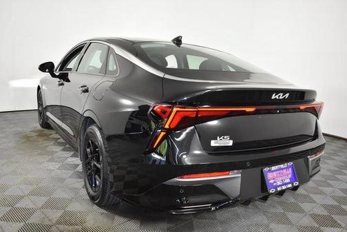 Aurora Black Pearl 2025 Kia K5 LXS