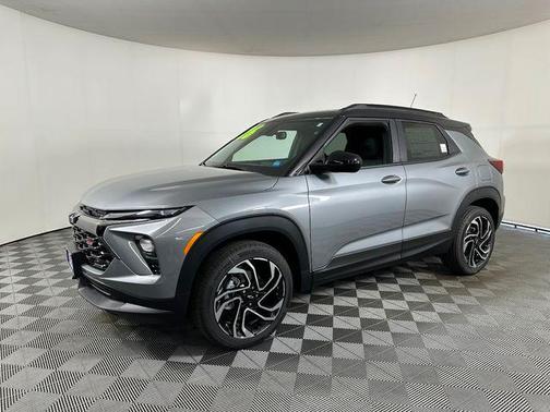 Sterling Gray Metallic 2026 Chevrolet Trailblazer RS