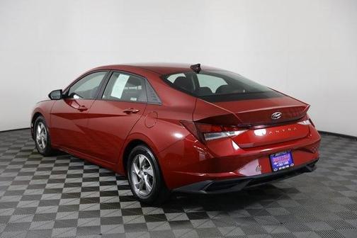 2021 Hyundai ELANTRA SE