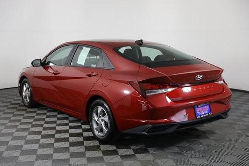 2021 Hyundai ELANTRA SE