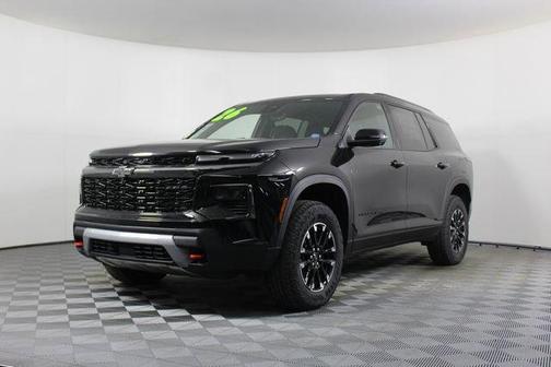 Mosaic Black Metallic 2026 Chevrolet Traverse Z71