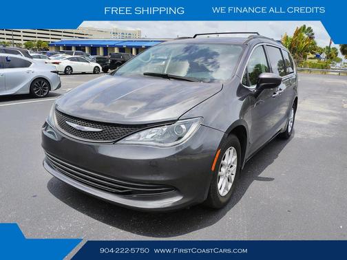 2020 Chrysler Voyager LXI