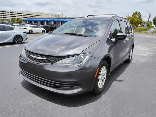 2020 Chrysler Voyager LXI